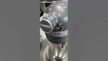 Brand New KitchenAid 6qt 575w compared to my 4 year same model that I have put through hell!